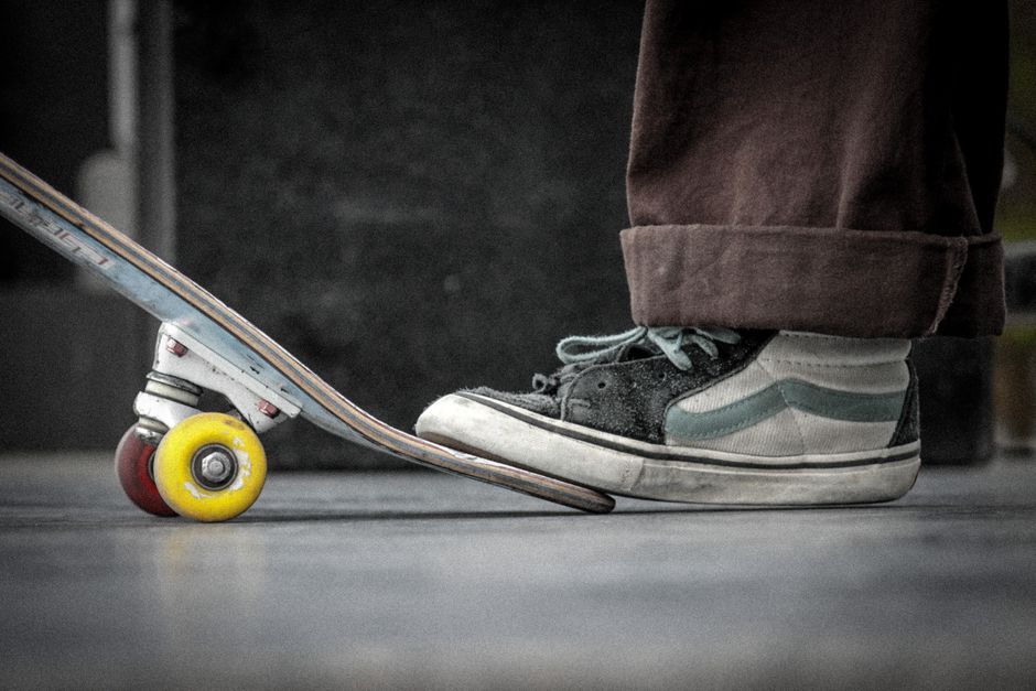 Vans Old Skool Erkek Kombinleri: Sokak Stili Rehberi | Selvano.com.tr