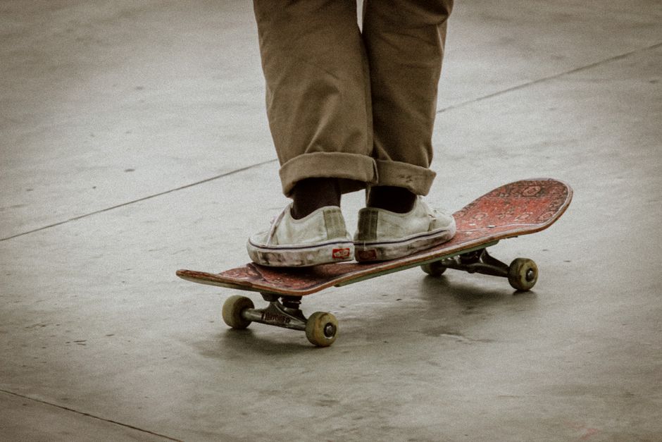 Vans Old Skool Erkek Kombin Rehberi: Tarzınızı Yeniden Tanımlayın