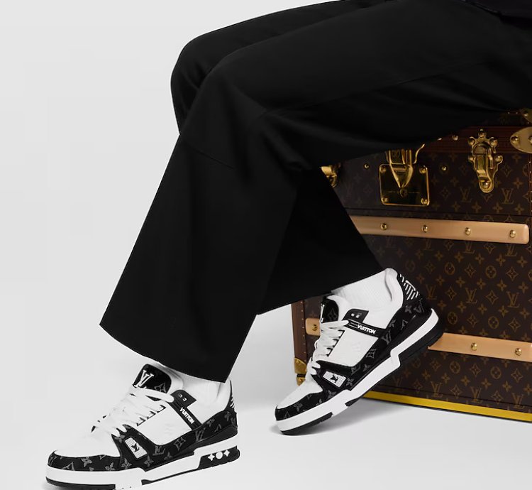 LV Trainer Black Sneaker – Premium Erkek Siyah Spor Ayakkabı