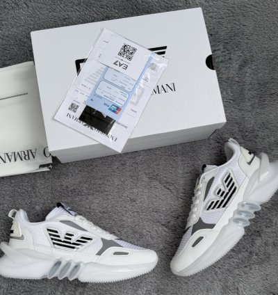 EA7 Beyaz Erkek Sneaker - Fütüristik Tabanlı Lüks Spor Ayakkabı