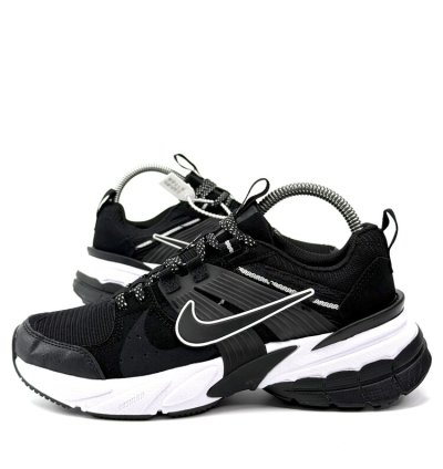 Nike V2K Run Black and White - Retro Stil Günlük Spor Ayakkabı